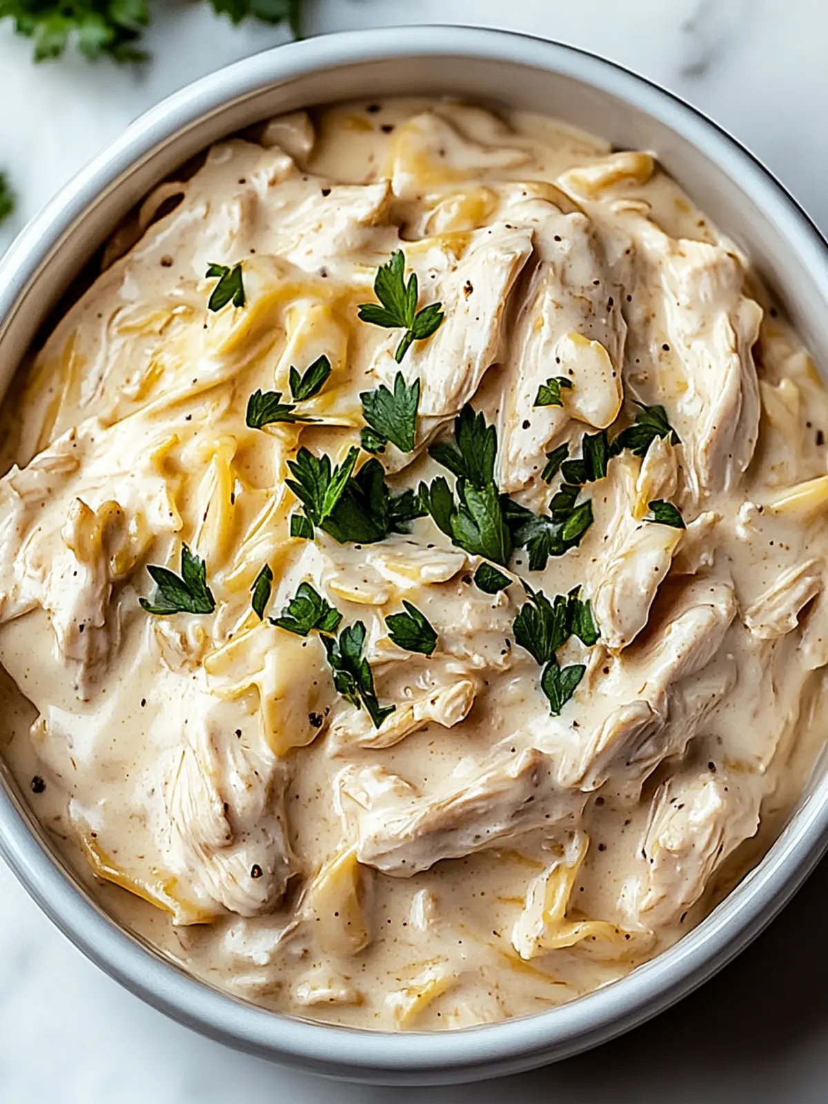 Keto Crockpot Chicken Alfredo