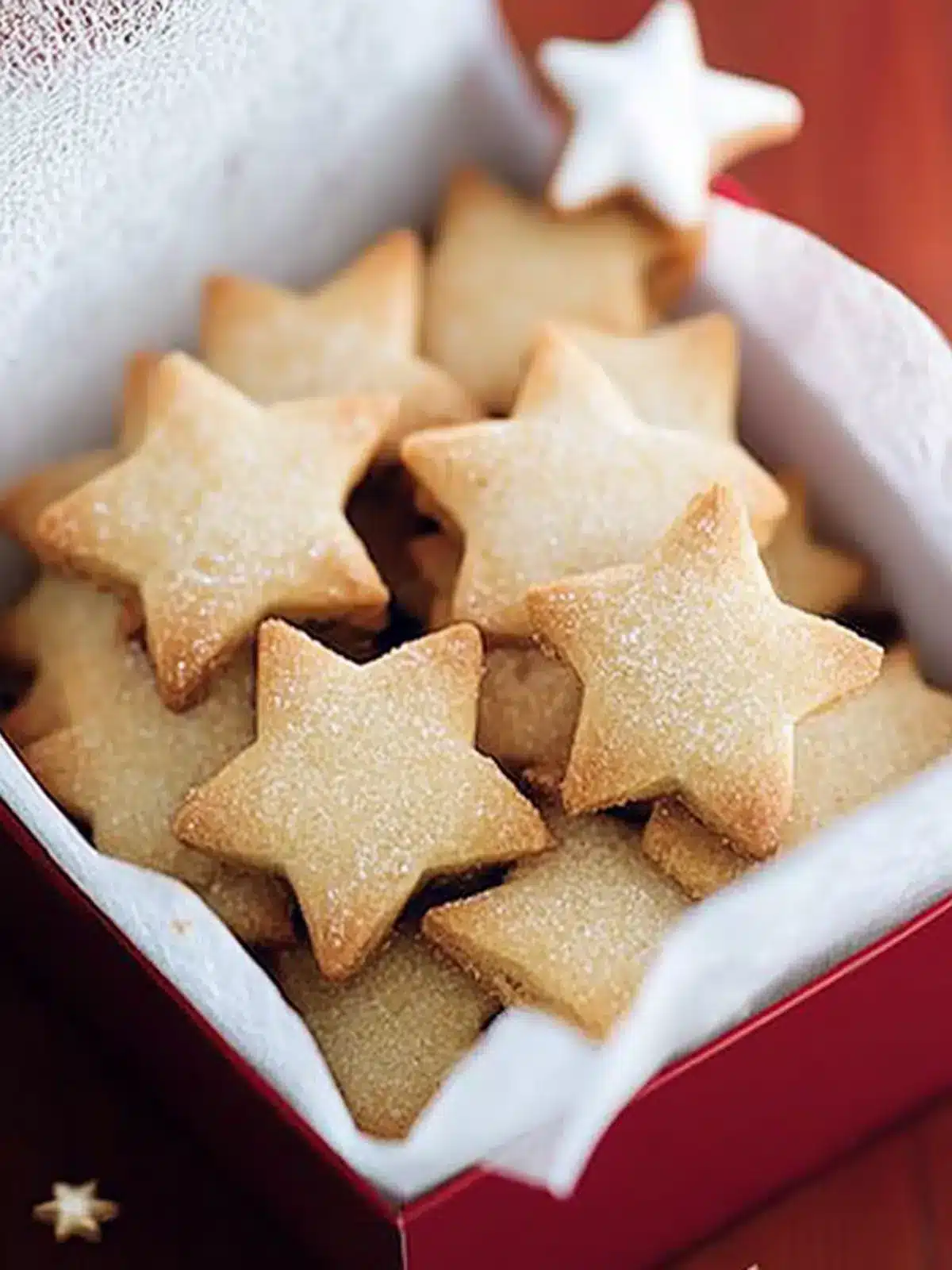 Vanilla & cinnamon shortbread stars