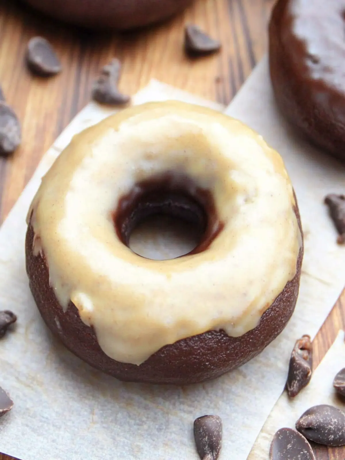 Healthy Baked Dark Chocolate Peanut Butter Donuts
