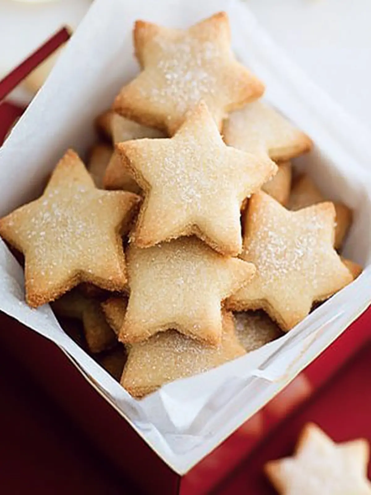 Vanilla & cinnamon shortbread stars