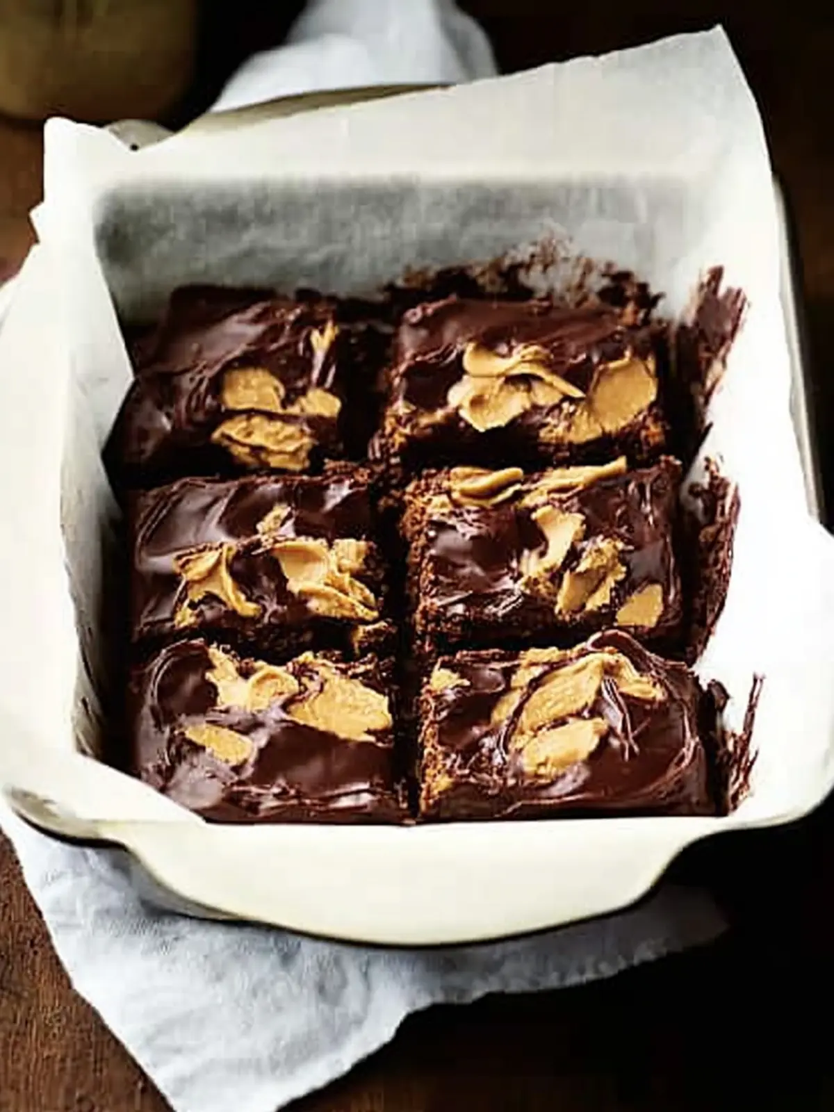 Chocolate and peanut butter brownie bites