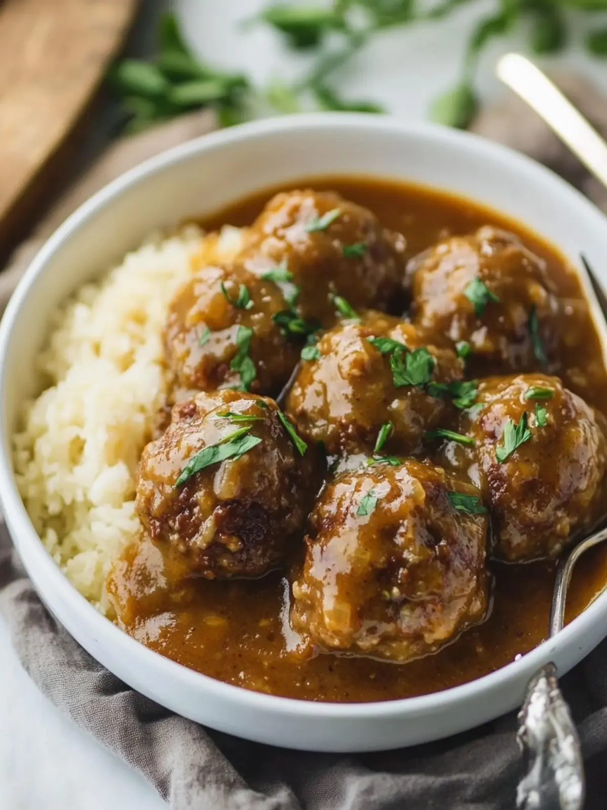 Meatballs and Gravy